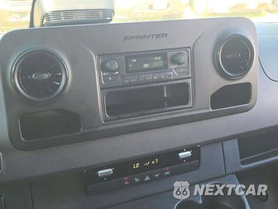 2025 Mercedes-Benz Sprinter 2500 Cargo Van High Roof 170.0" WB - zdjęcie 10 z 20 - miniatura