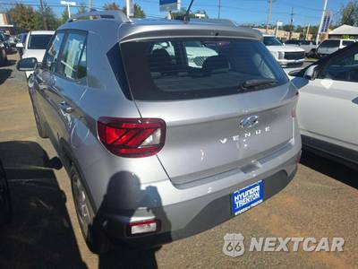 2026 Hyundai Venue SEL - zdjęcie 2 z 23 - miniatura