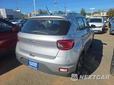 2026 Hyundai Venue SEL - zdjęcie 3 z 23 - miniatura