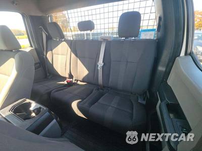 2017 Ford F-150 XL Extended Cab Medium Bed w/Rear Doors - zdjęcie 9 z 23 - miniatura