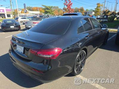2023 Mercedes-Benz E 350 4MATIC Sedan - zdjęcie 3 z 22 - miniatura