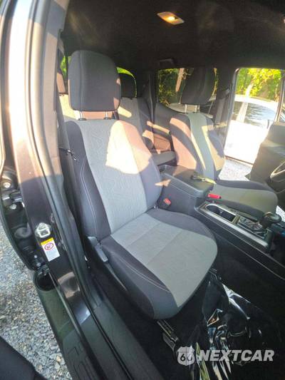 2020 Toyota Tacoma TRD Off-Road Crew Cab Medium Bed - zdjęcie 18 z 22 - miniatura