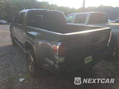 2020 Toyota Tacoma TRD Off-Road Crew Cab Medium Bed - zdjęcie 2 z 22 - miniatura