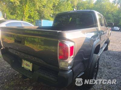 2020 Toyota Tacoma TRD Off-Road Crew Cab Medium Bed - zdjęcie 3 z 22 - miniatura