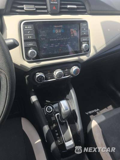 2020 Nissan Versa SV - zdjęcie 10 z 32 - miniatura