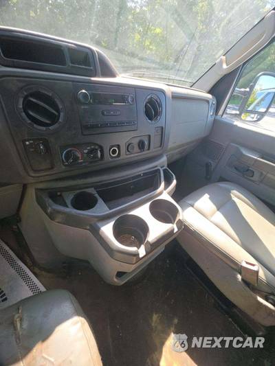 2009 Ford Super Duty E-350 Commercial Cargo Van 138.0" WB - zdjęcie 6 z 44 - miniatura