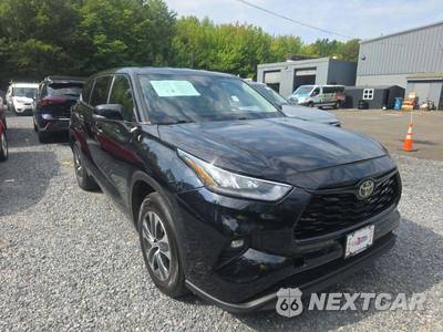 2022 Toyota Highlander LE - zdjęcie 4 z 34 - miniatura