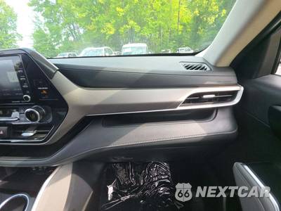 2022 Toyota Highlander LE - zdjęcie 20 z 34 - miniatura
