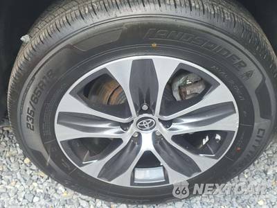 2022 Toyota Highlander LE - zdjęcie 31 z 34 - miniatura