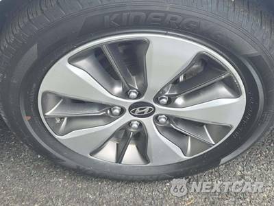 2018 Hyundai Ioniq Plug-In Hybrid Limited - zdjęcie 28 z 28 - miniatura