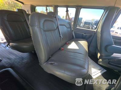 2023 Chevrolet Express 2500 Passenger Van LS 1LS 135.2" WB - zdjęcie 13 z 22 - miniatura