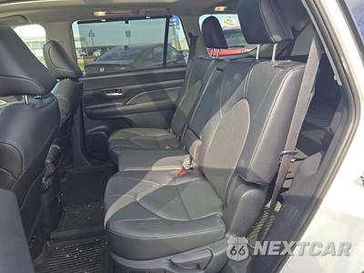 2026 Toyota Grand Highlander Hybrid XLE - zdjęcie 10 z 18 - miniatura