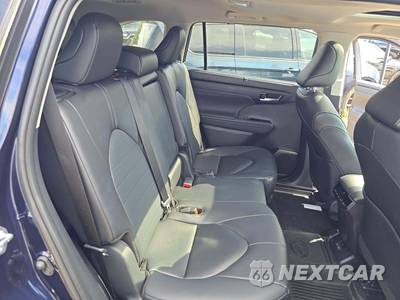 2026 Toyota Highlander XLE - zdjęcie 14 z 18 - miniatura