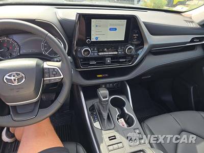 2026 Toyota Highlander XLE - zdjęcie 7 z 18 - miniatura