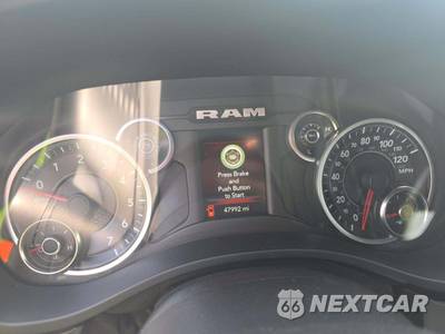 2021 Ram 1500 Big Horn Extended Cab Medium Bed - zdjęcie 7 z 14 - miniatura