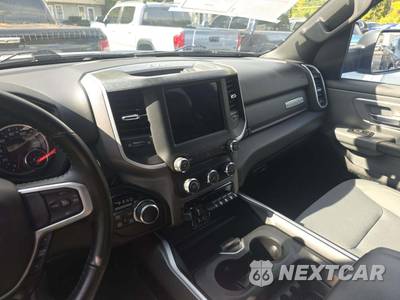 2021 Ram 1500 Big Horn Extended Cab Medium Bed - zdjęcie 8 z 14 - miniatura