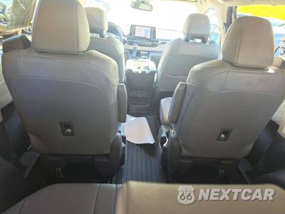 2021 Toyota Sienna XLE 7-Passenger 120.5" WB - zdjęcie 14 z 26 - miniatura