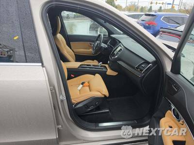 2024 Volvo XC90 Recharge Plug-In Hybrid T8 Ultimate Bright Theme 7-Passenger - zdjęcie 19 z 21 - miniatura