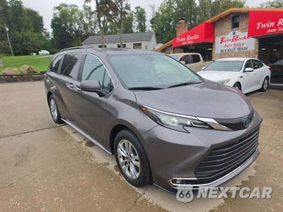 2024 Toyota Sienna XLE 7-Passenger 120.5" WB - zdjęcie 4 z 22 - miniatura