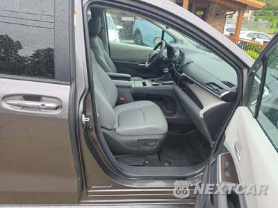 2024 Toyota Sienna XLE 7-Passenger 120.5" WB - zdjęcie 19 z 22 - miniatura