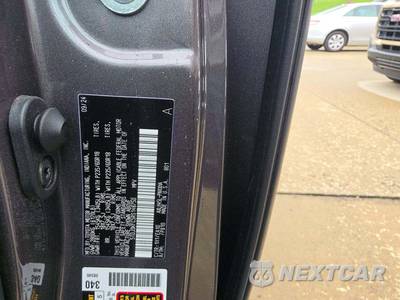 2024 Toyota Sienna XLE 7-Passenger 120.5" WB - zdjęcie 5 z 22 - miniatura