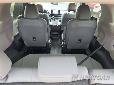 2024 Toyota Sienna XLE 7-Passenger 120.5" WB - zdjęcie 14 z 22 - miniatura