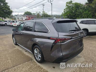 2024 Toyota Sienna XLE 7-Passenger 120.5" WB - zdjęcie 2 z 22 - miniatura