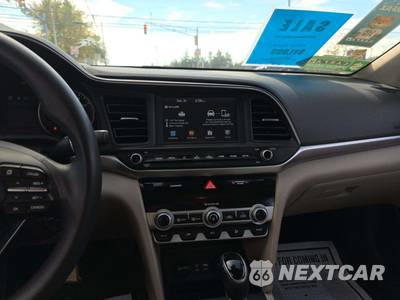 2020 Hyundai Elantra SEL Sedan - zdjęcie 10 z 26 - miniatura