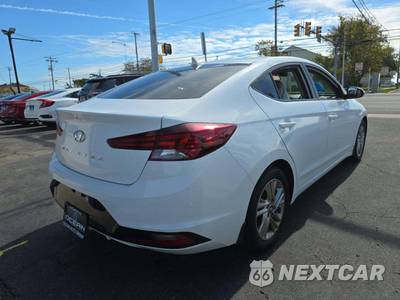 2020 Hyundai Elantra SEL Sedan - zdjęcie 3 z 26 - miniatura