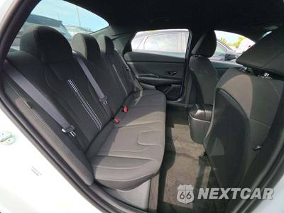 2026 Hyundai Elantra SEL Sport - zdjęcie 16 z 20 - miniatura