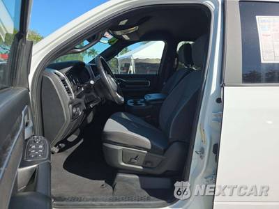 2024 Ram 3500 Big Horn Crew Cab Long Bed - zdjęcie 3 z 18 - miniatura
