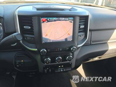 2024 Ram 3500 Big Horn Crew Cab Long Bed - zdjęcie 7 z 18 - miniatura