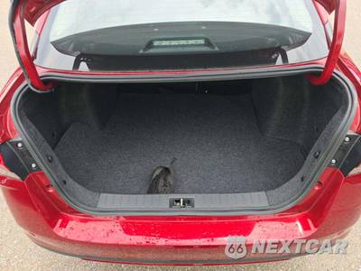 2025 Nissan Versa SR - zdjęcie 11 z 18 - miniatura
