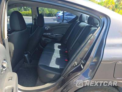 2015 Nissan Versa SV - zdjęcie 10 z 23 - miniatura