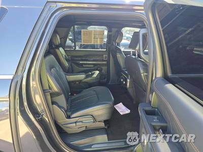 2023 Ford Expedition MAX Platinum - zdjęcie 14 z 19 - miniatura