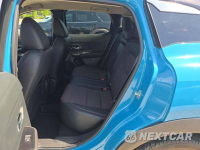 2025 Nissan Kicks SR - zdjęcie 10 z 18 - miniatura