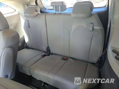 2022 Toyota Sienna XLE 7-Passenger 120.5" WB - zdjęcie 11 z 19 - miniatura