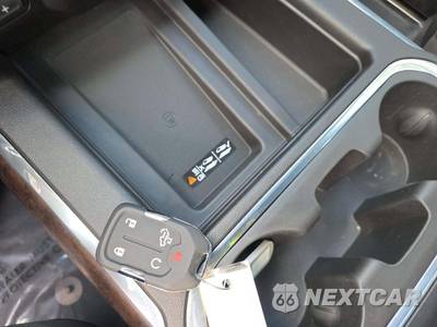 2020 GMC Sierra 1500 Denali Crew Cab Short Bed 5SA - zdjęcie 8 z 24 - miniatura