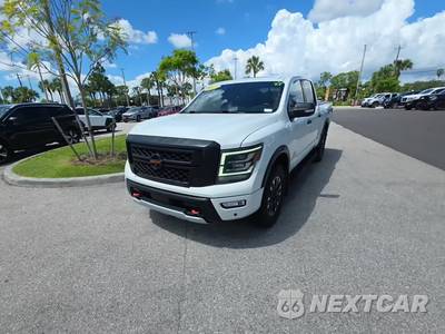 2021 Nissan TITAN PRO-4X Crew Cab Short Bed