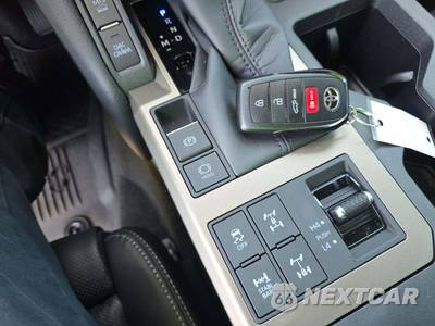 2027 Toyota Land Cruiser - zdjęcie 5 z 18 - miniatura