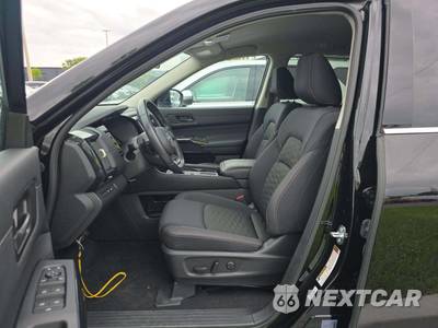 2025 Nissan Pathfinder SV - zdjęcie 6 z 21 - miniatura