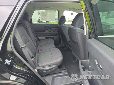 2025 Nissan Pathfinder SV - zdjęcie 17 z 21 - miniatura