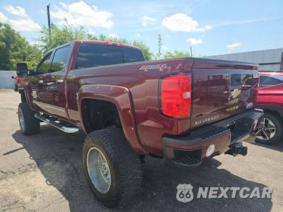 2017 Chevrolet Silverado 2500HD High Country Crew Cab Medium Bed 3LZ - zdjęcie 4 z 23 - miniatura
