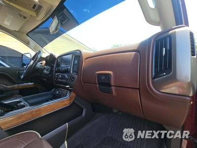 2017 Chevrolet Silverado 2500HD High Country Crew Cab Medium Bed 3LZ - zdjęcie 19 z 23 - miniatura