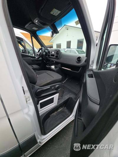 2022 Mercedes-Benz Sprinter 3500 Cargo Van DRW High Roof 170.0" WB - zdjęcie 18 z 32 - miniatura