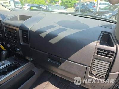 2011 Nissan TITAN SV Extended Cab Medium Bed - zdjęcie 19 z 32 - miniatura