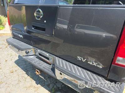 2011 Nissan TITAN SV Extended Cab Medium Bed - zdjęcie 30 z 32 - miniatura