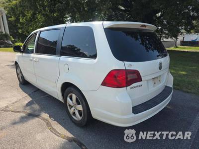 2010 Volkswagen Routan SE w/Rear Seat Entertainment 121.2" WB - zdjęcie 2 z 29 - miniatura