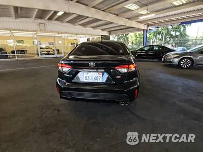 2020 Toyota Corolla SE Sedan - zdjęcie 4 z 37 - miniatura