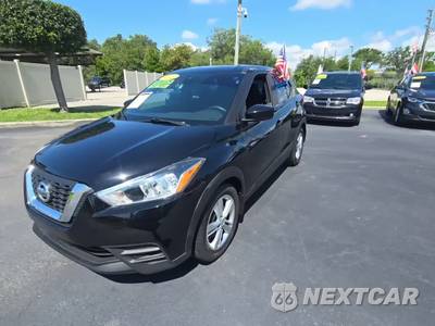 2020 Nissan Kicks S - zdjęcie 1 z 18 - miniatura